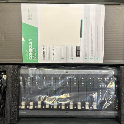 Softube Console 1 Fader USB DAW Control Surface 2019 - Gray image 2