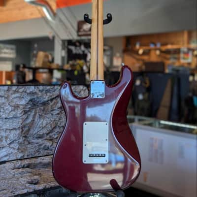 Fender STRATOCASTER image 5