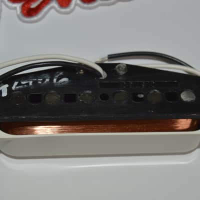 Fender Deluxe Drive High-Output Stratocaster Pickup NECK in black or white image 3