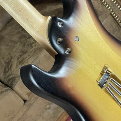 PJD Woodford Standard Plus HSS / Tremolo - 3-Tone-Sunburst + Made in England + NEW + 2,898 kg ! image 13