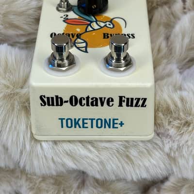 Toketone+ Beetronics “Whoctahell” pedal clone 2025 - Cream image 2