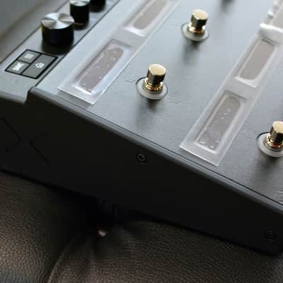 Line 6 HX Effects - Professional Guitar Effects System - Sale image 4