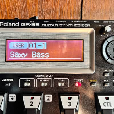 Roland GR-55 Guitar/Bass Synth w/ case, GK-3B Pickup, GK cable, power supply image 3
