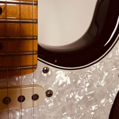 Fender 60th Anniversary Commemorative American Standard Stratocaster with Maple Fretboard 2014 - 2-Color Sunburst image 8