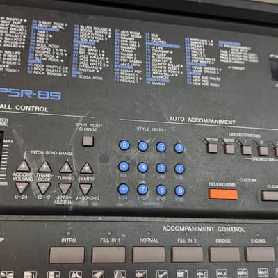 Yamaha PSR-85 61-Key Digital Keyboard (Used) image 6