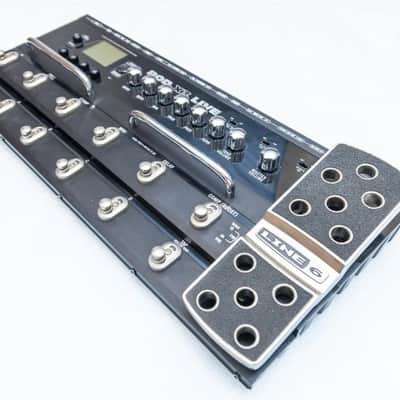 LINE6 POD X3 LIVE Multi-Effects Pedal with Power image 1