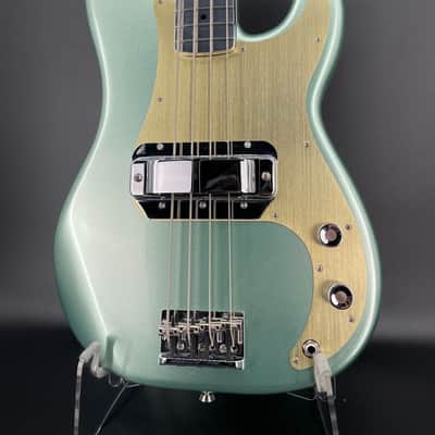Immagine Electrical Guitar Company 34.00 bolt on Aluminum neck P Bass Rickenbacker horseshoe 2023 - Polished and Mystic Surf Green - 4