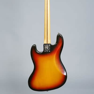 Fender Jazz Bass 1973 - Three Tone Sunburst image 8