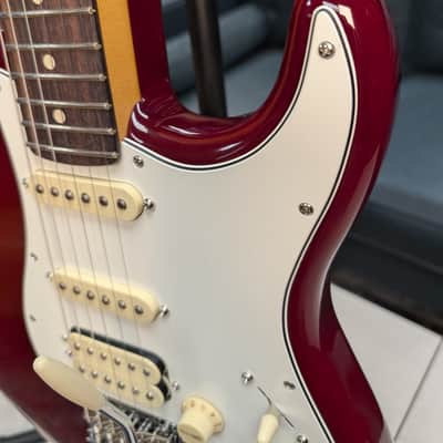 Fender Player II Stratocaster HSS 2024 - Present - Transparent Cherry Burst image 12