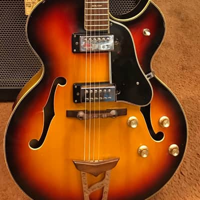 Univox Pro Hollowbody 1979 Sunburst image 1