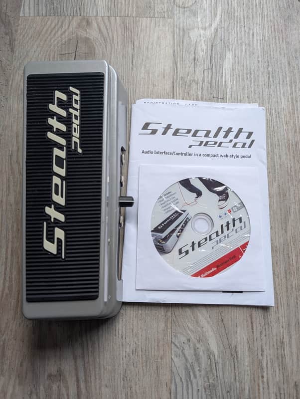 IK Multimedia StealthPedal CS Moblie Guitar Interface 2010s - Silver image 1