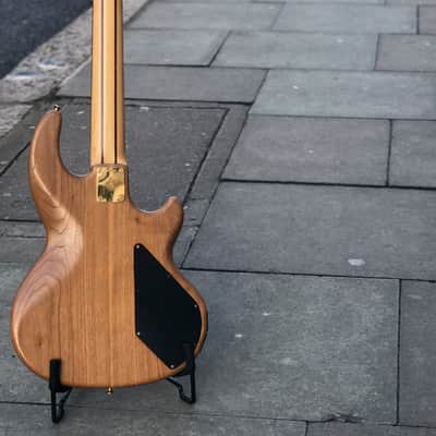 Wal Custom 5 Fretless image 4