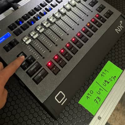 Obsidian NX-P 10 Fader and 4-Universe Motorized ONYX Wing image 6