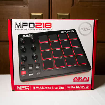 Akai MPD218 Drum Pad Controller--Excellent! image 7