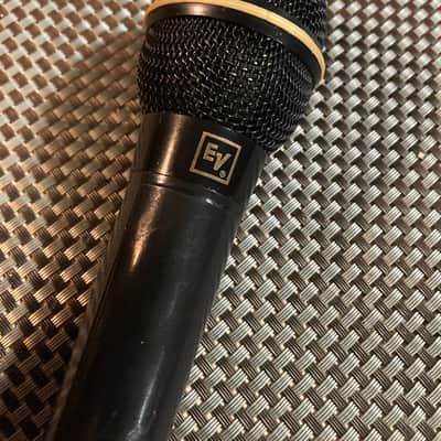 Electro-Voice N/D767a Supercardioid Dynamic Vocal Microphone | Reverb