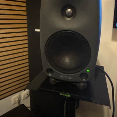 Genelec 8030A 5" Powered Nearfield Studio Monitor (Pair) 2005 - 2013 - Gray image 2