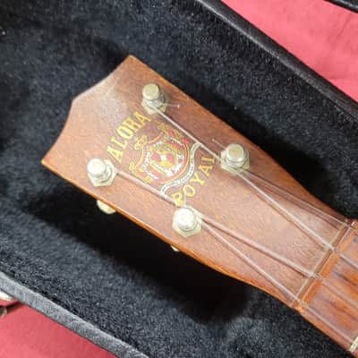 Aloha Royal Soprano Ukulele with Case - Mahogany image 4