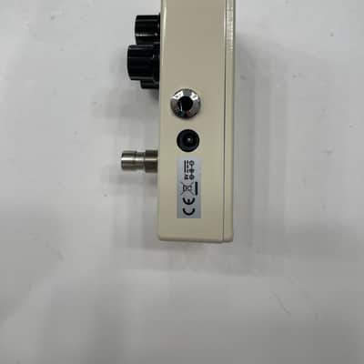 MXR Dunlop M-66 Classic Overdrive White Guitar Effect Pedal + Original Box image 5