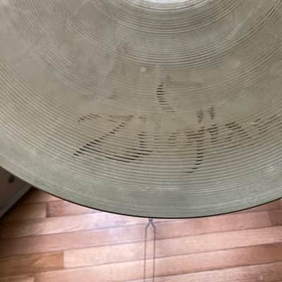 Unstamped Vintage 20" Zildjian ride (Assumed to be vintage Avedis) image 5