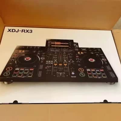Pioneer XDJ-RX3 2-Channel Rekordbox / Serato All-In-One DJ System - Black image 5