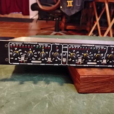 Drawmer DL441 Quad Auto Compressor Limiter 2010s - Black image 3