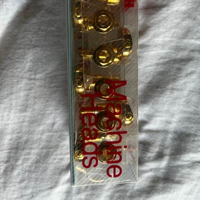 Gotoh SH381-MG 3+3 locking tuners Gold image 2