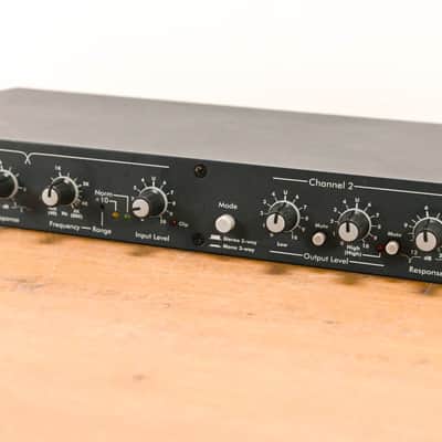 Ashly XR-1001 Stereo 2-Way, Mono 3-Way Crossover CG010DW | Reverb