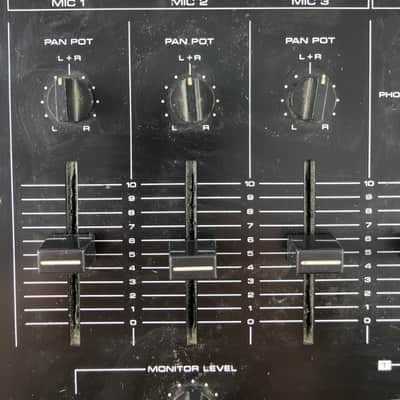 Realistic Radio Shack Model 32-1200B Stereo Mixer DJ Audio Mixing Console image 4