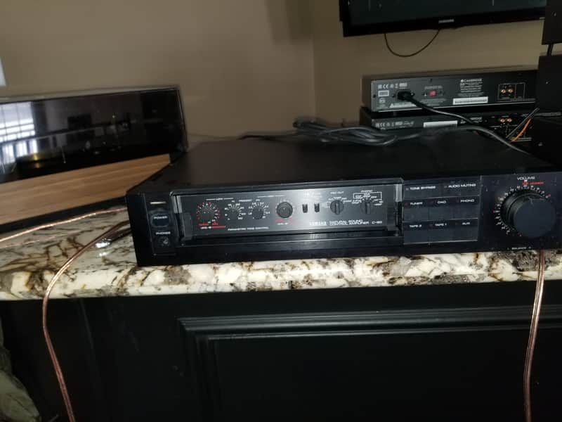 Yamaha C80 Preamplifier  Black image 1