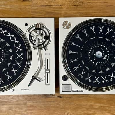 Technics SL-1200MK7 Silver Turntables Pair with Ortofon Concorde Cartridges image 8