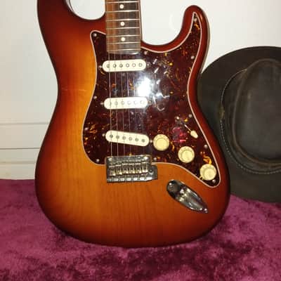 Fender Stratocaster 2019 - sienna-burst-brown image 6