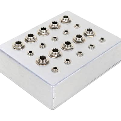 Low-Gain Electronics UTL-4 Passive Format Converter Box image 3