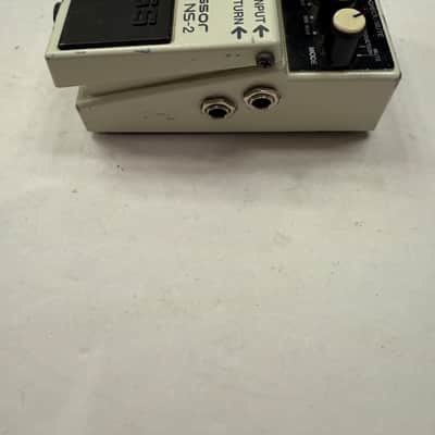 Boss Roland NS-2 Noise Suppressor Gate Guitar Effect Pedal image 4