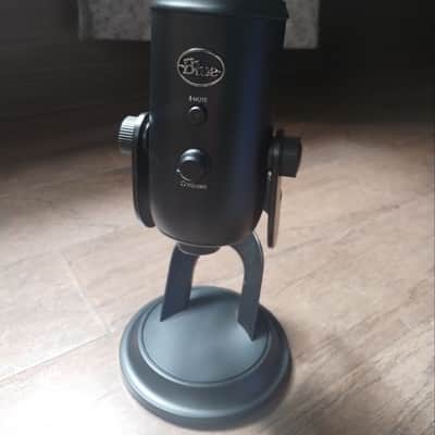 Blue Yeti Multipattern USB Microphone 2010s - Blackout image 1