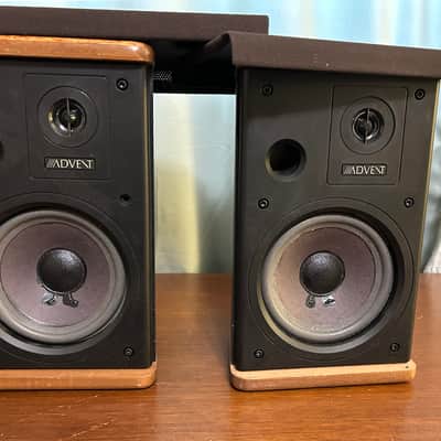 Vintage 80s Advent Mini Advent Speakers with fresh foam surrounds - Made In USA image 3