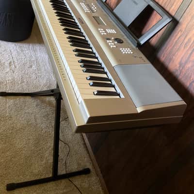 Yamaha YPG235 Portable Grand Piano 2010s - Silver image 3