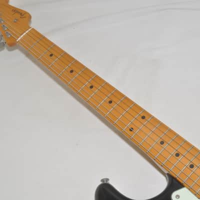 FENDER JAPAN STRATOCASTER #P005395 Electric Guitar Ref. No 7277 image 7