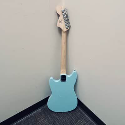Squier Sonic Mustang Daphne Blue image 4