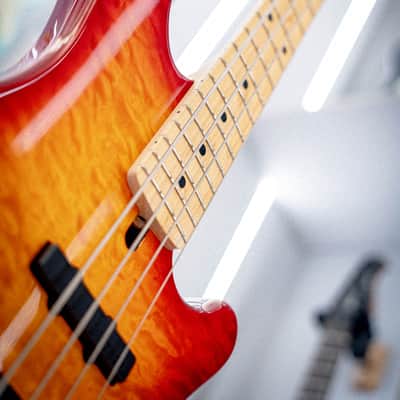 Lakland SKYLINE Series 44-02 Cherry Sunburst image 4