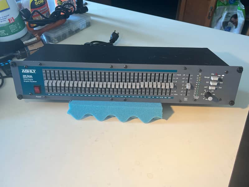 Ashly GQX-3101 31-Band Graphic Equalizer with rack mount bolts and washers. image 1