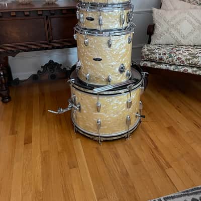 Stewart Drumset MIJ 1960s White Marine Pearl image 2