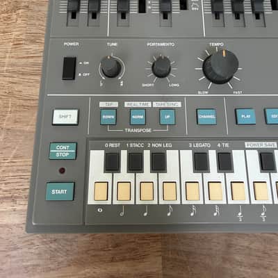 Roland MC-202 MicroComposer 1983 - 1985 - Gray image 2