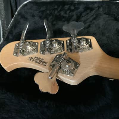 MusicMan Sterling 4h 2008 - 1 piece Natural Ash w/ Quarter Sawn Neck 8lbs 14oz image 6