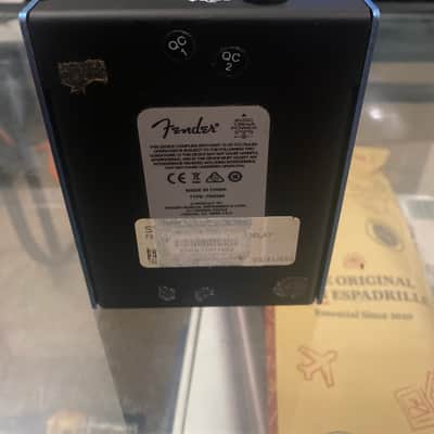 Fender Mirror Image Delay 2018 - Present - Blue image 3