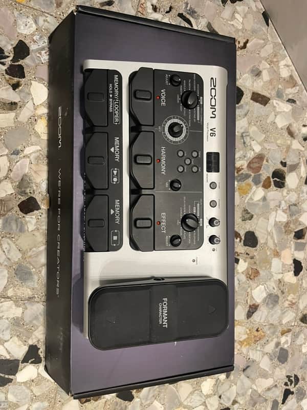 Zoom V6 Vocal Processor 2019 - Present - Silver image 1