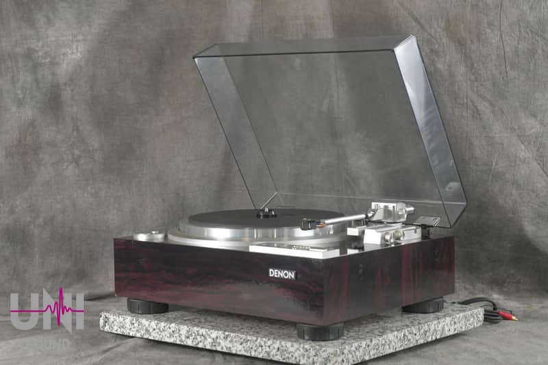 DENON DP-59L Direct Drive Auto-lift Turntable in Very Good