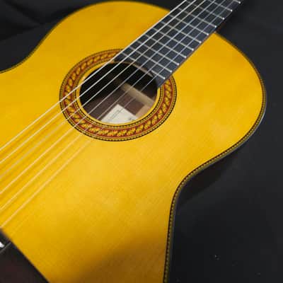 Immagine New Yamaha CG192S Spruce Top Classical Guitar w/non-original Gigbag - 8