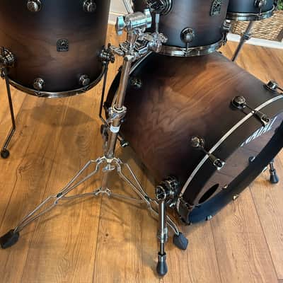 NATAL ORIGINALS WALNUT DRUM KIT, VINTAGE BURST image 6