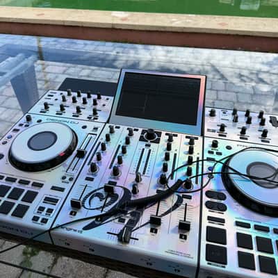 Denon Prime 4 Standalone DJ System 2019 - Black image 3