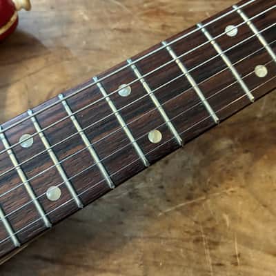 Hofner 173 red Vinyl, VIDEO image 8